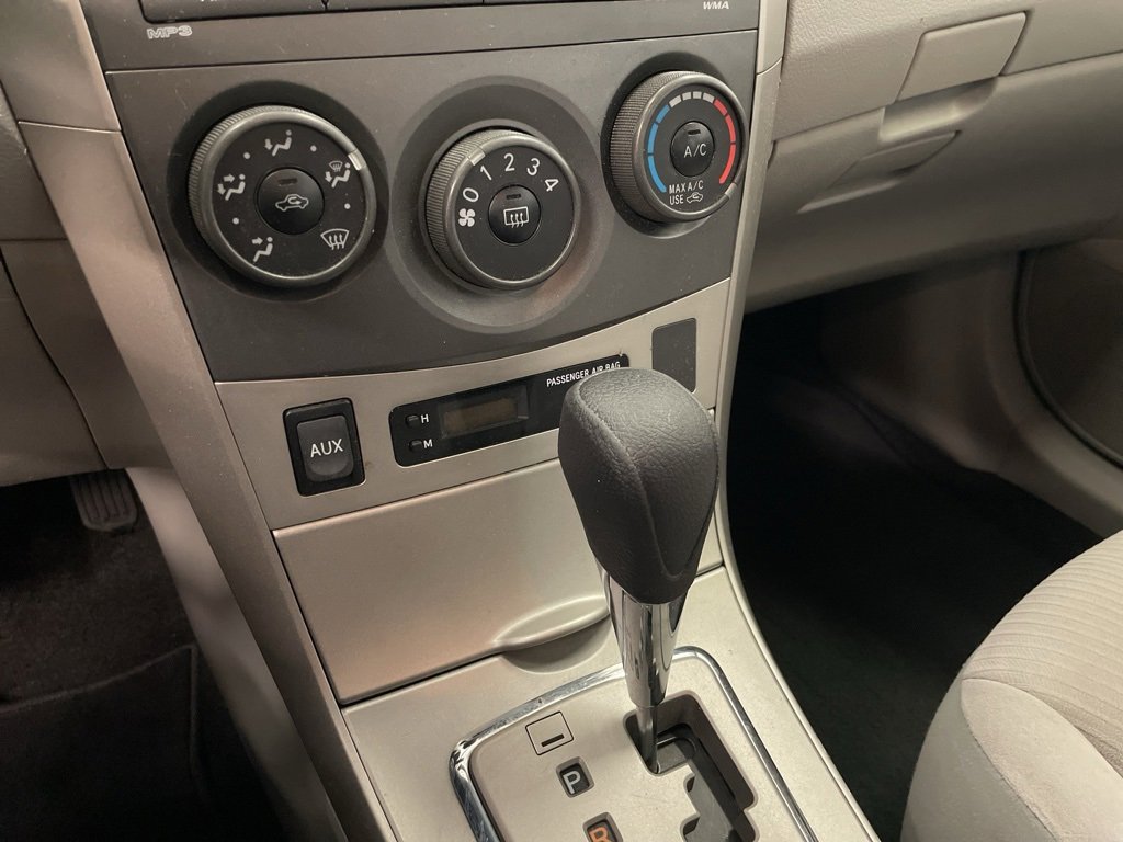 Used 2011 Toyota Corolla LE image 18