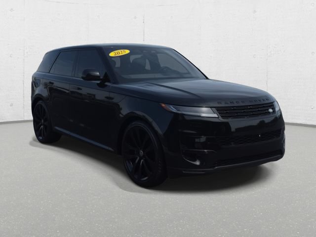 Used 2025 Land Rover Range Rover Sport SE AWD/4WD image 3
