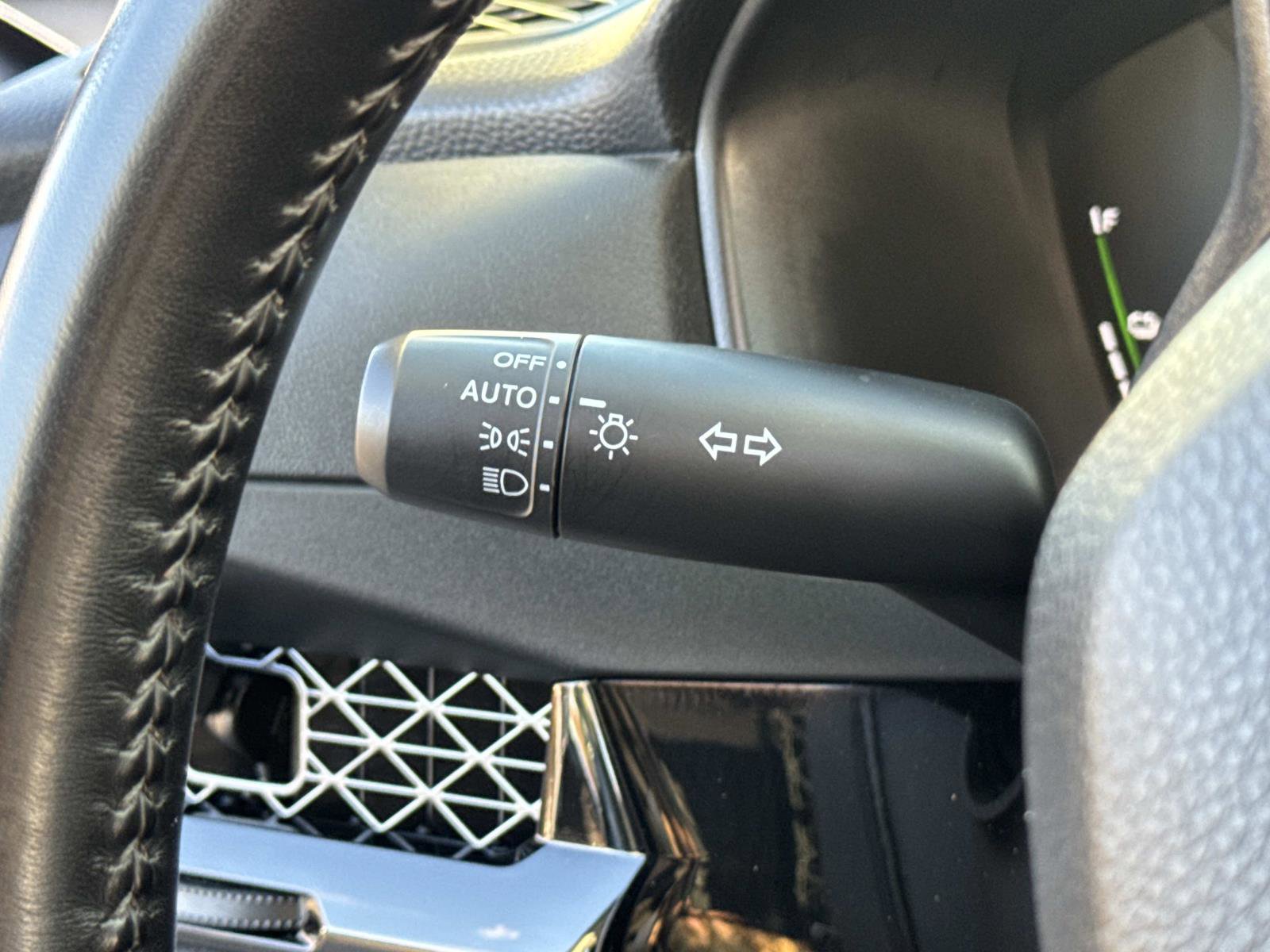 Certified 2025 Honda Accord EX-L image 9