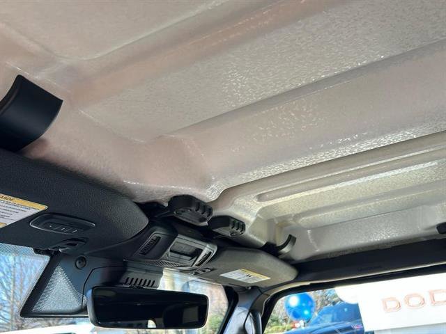 New 2025 Jeep Gladiator Rubicon w/ Convenience Group image 17