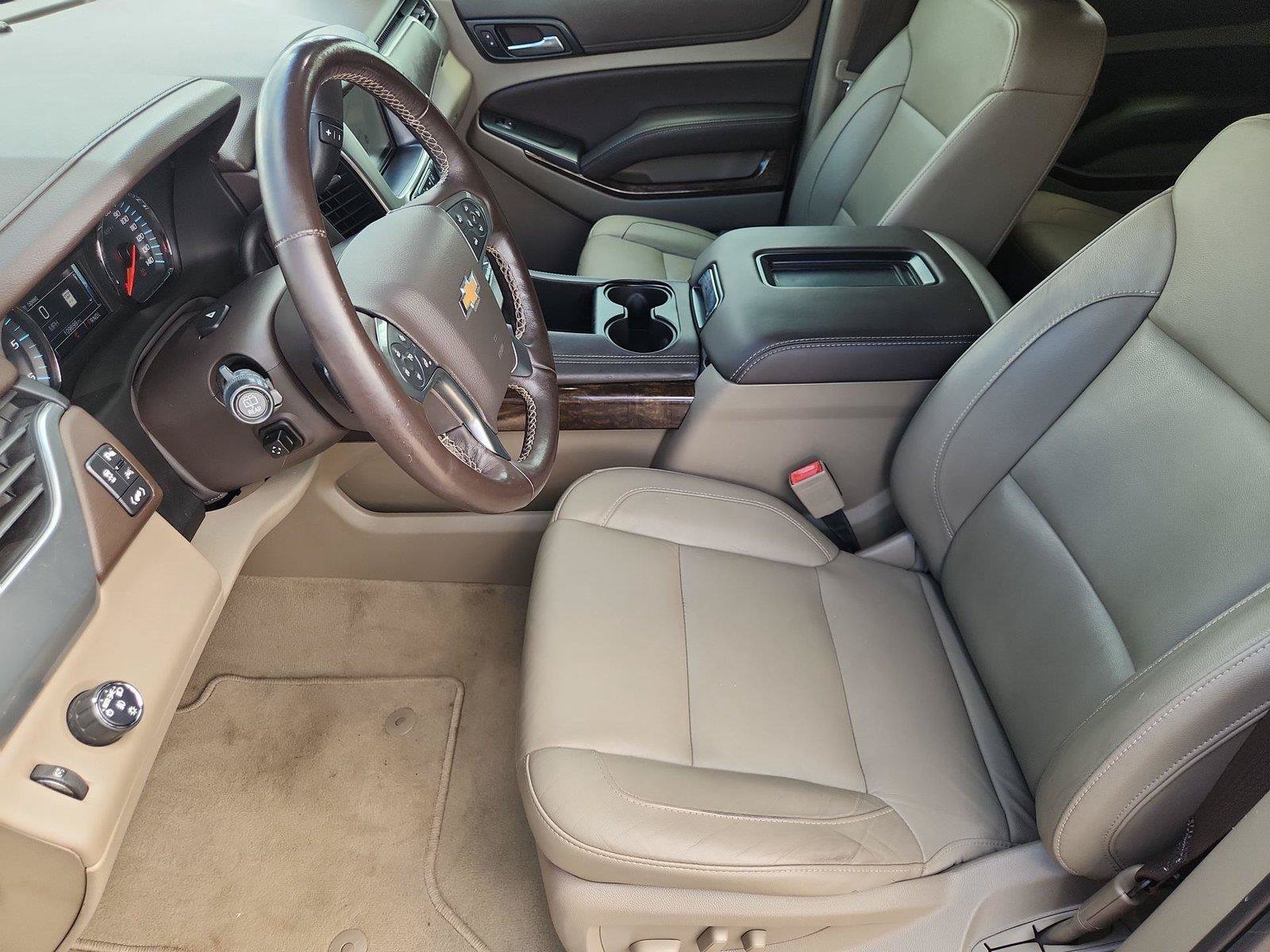 Used 2019 Chevrolet Suburban LT RWD image 20