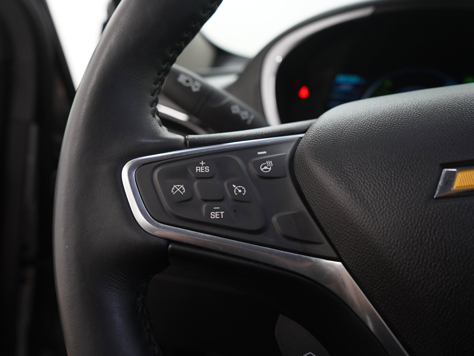 Used 2018 Chevrolet Volt LT w/ LT Driver Confidence Package FWD image 24