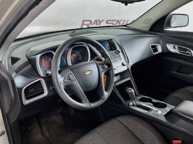 Used 2016 Chevrolet Equinox LS AWD/4WD image 29