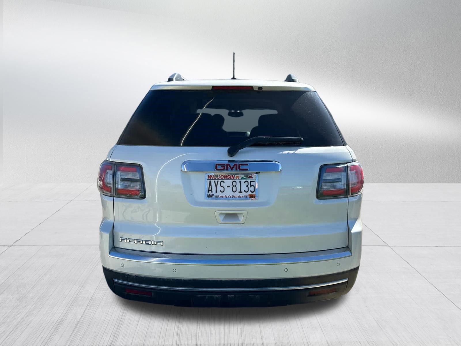 Used 2015 GMC Acadia SLE FWD image 6