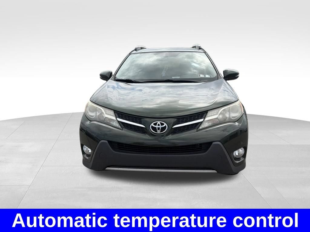 Used 2013 Toyota RAV4 XLE AWD/4WD image 4