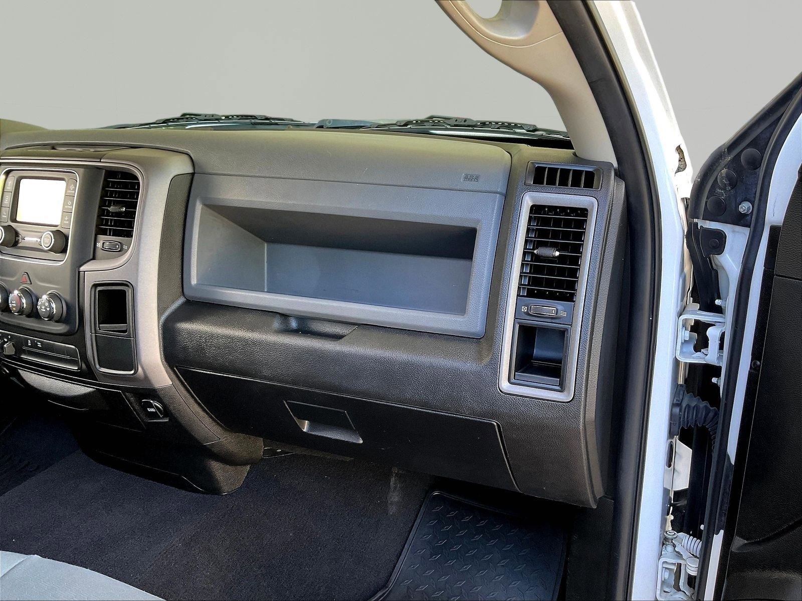 Used 2019 RAM 1500 Express AWD/4WD image 26