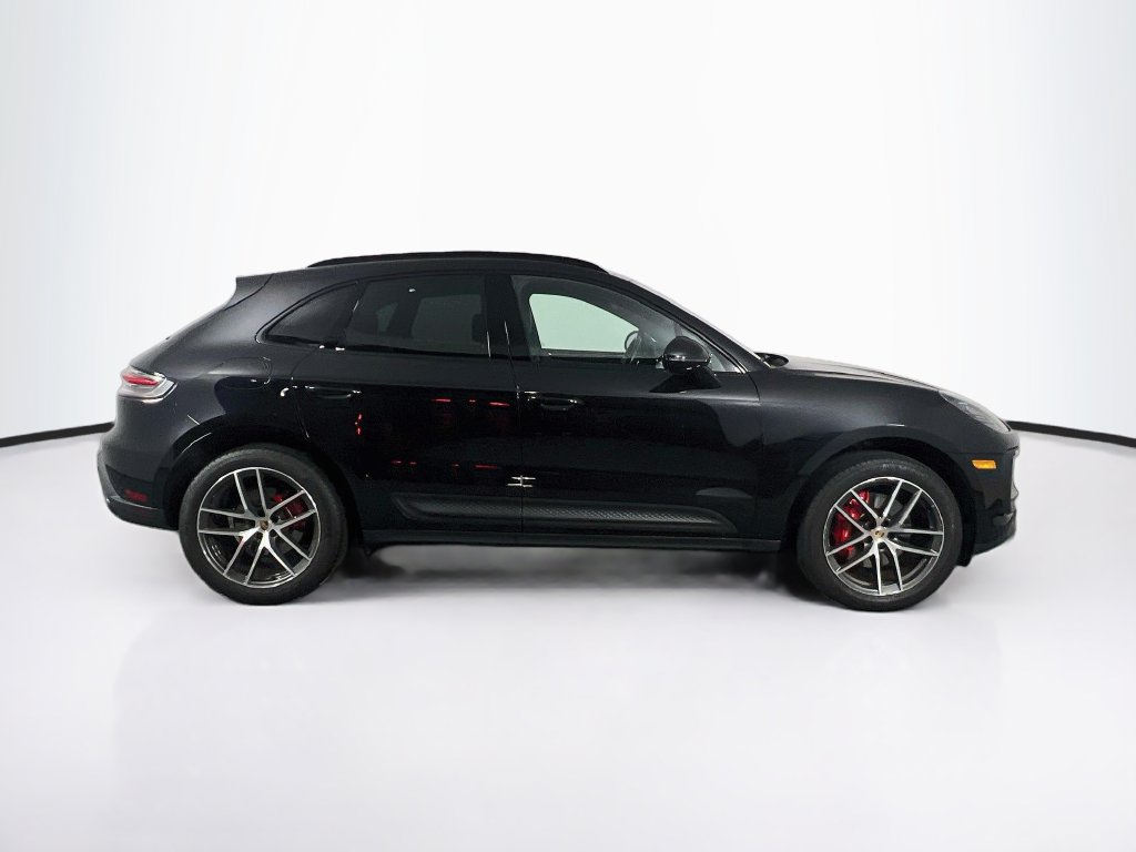 Certified 2024 Porsche Macan S AWD/4WD image 8