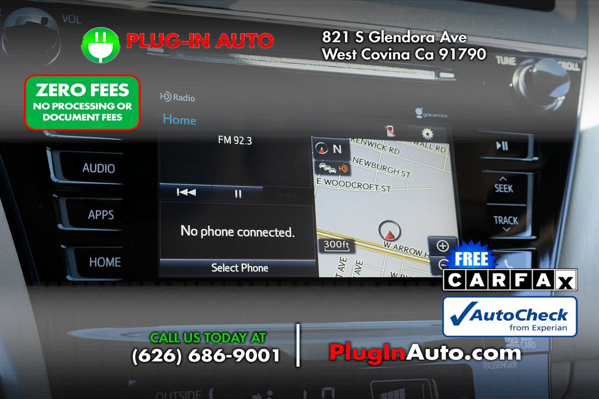 Used 2015 Toyota Prius V Four FWD image 24