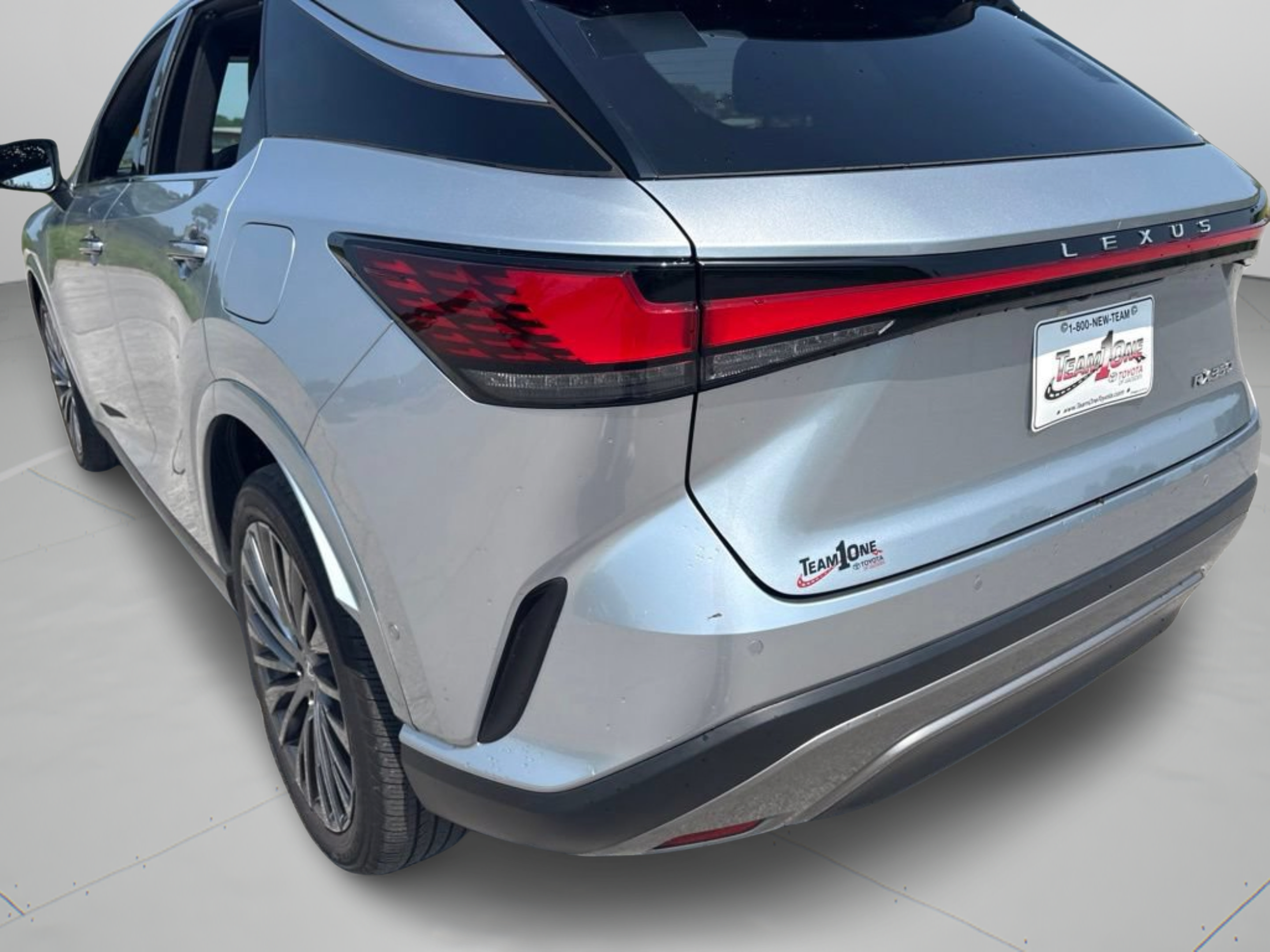 Used 2023 Lexus RX 350 FWD w/ Accessory Package (K3) image 34