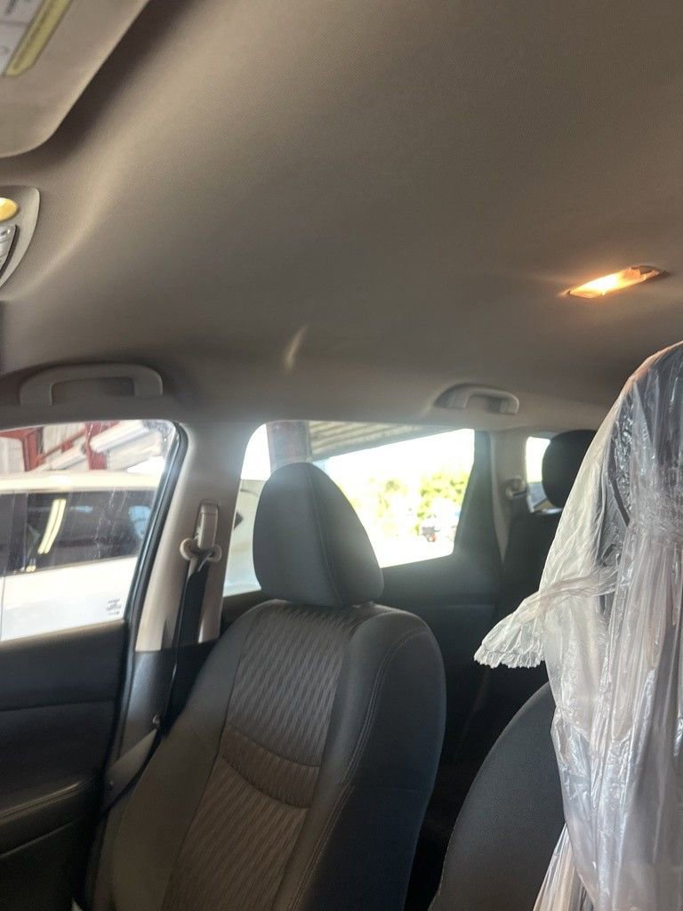 Certified 2020 Nissan Rogue SV image 6