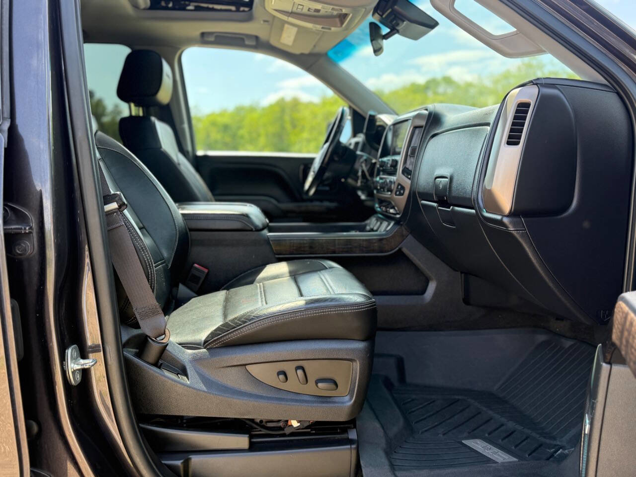 Used 2014 GMC Sierra 1500 Denali w/ Driver Alert Package image 13