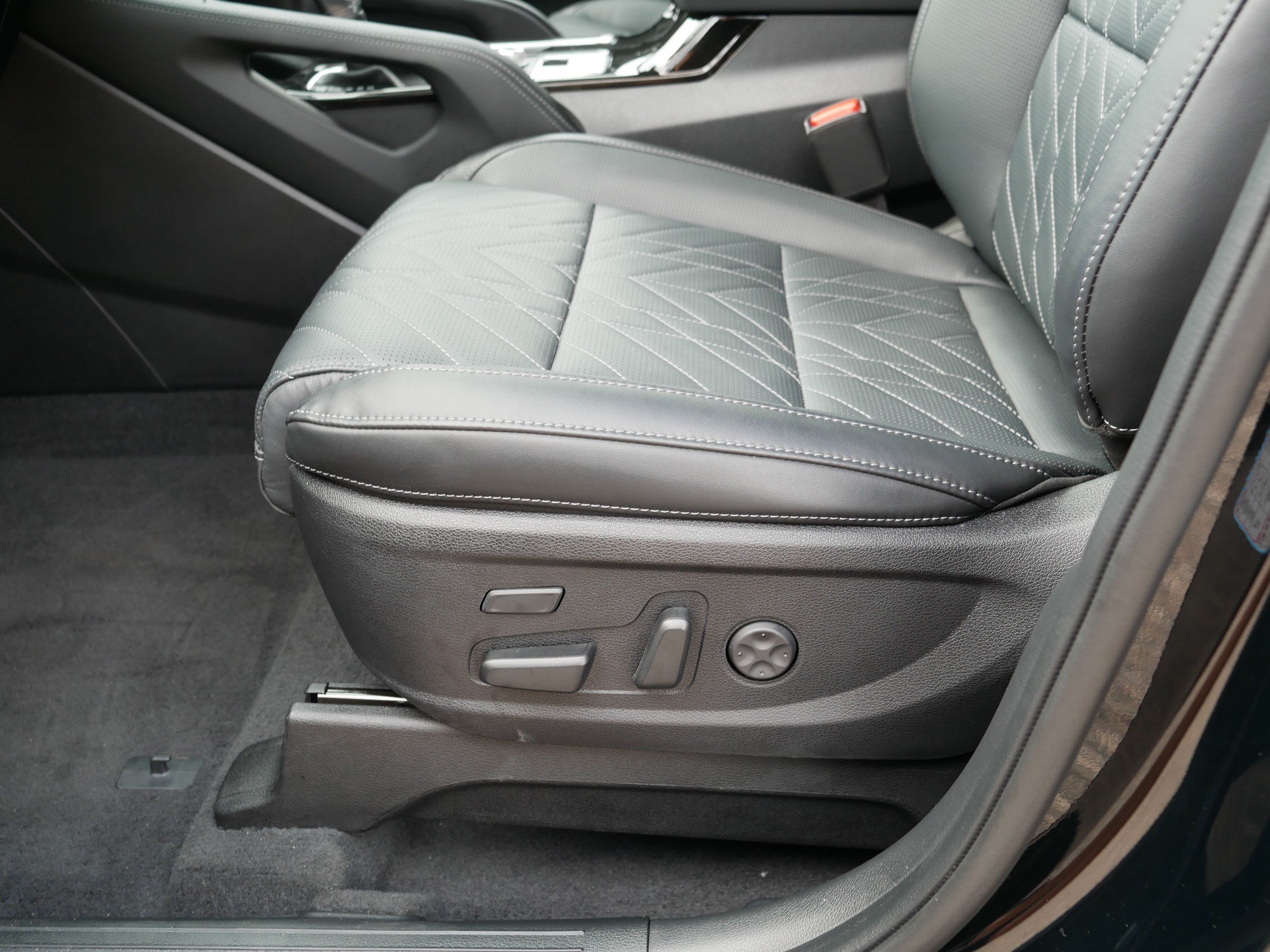 Certified 2025 Kia Telluride SX Prestige X-Line AWD/4WD image 20