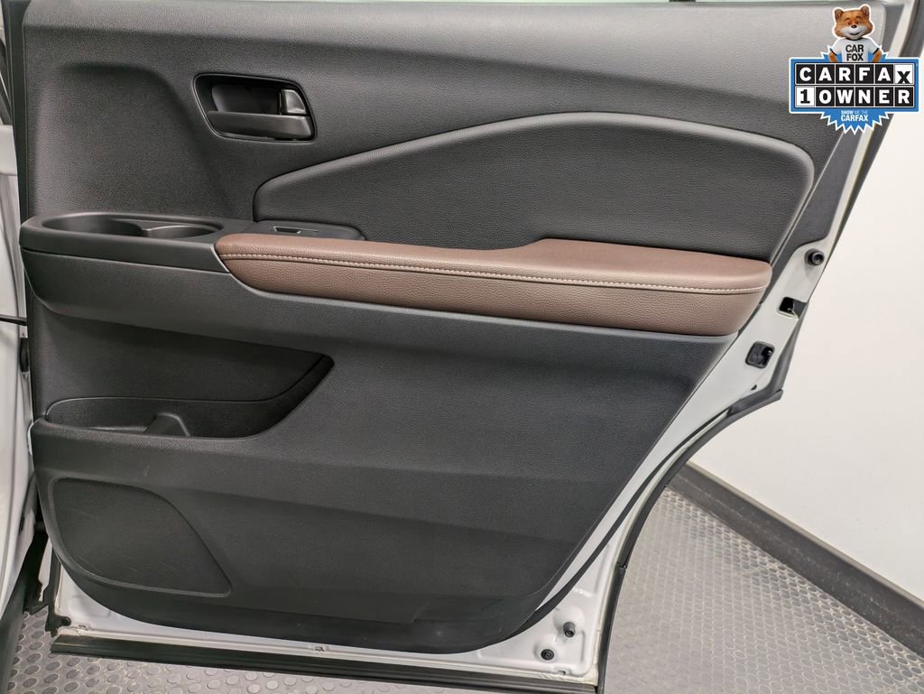 Used 2024 Honda Passport EX-L image 25