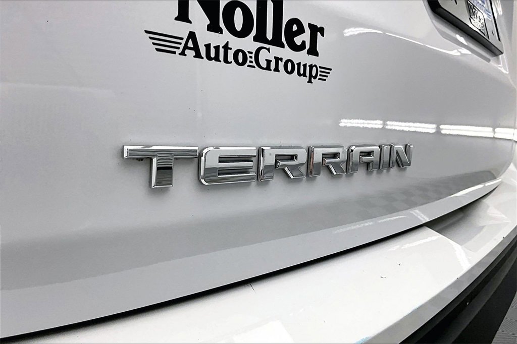 Used 2020 GMC Terrain SLE w/ Driver Convenience Package image 8