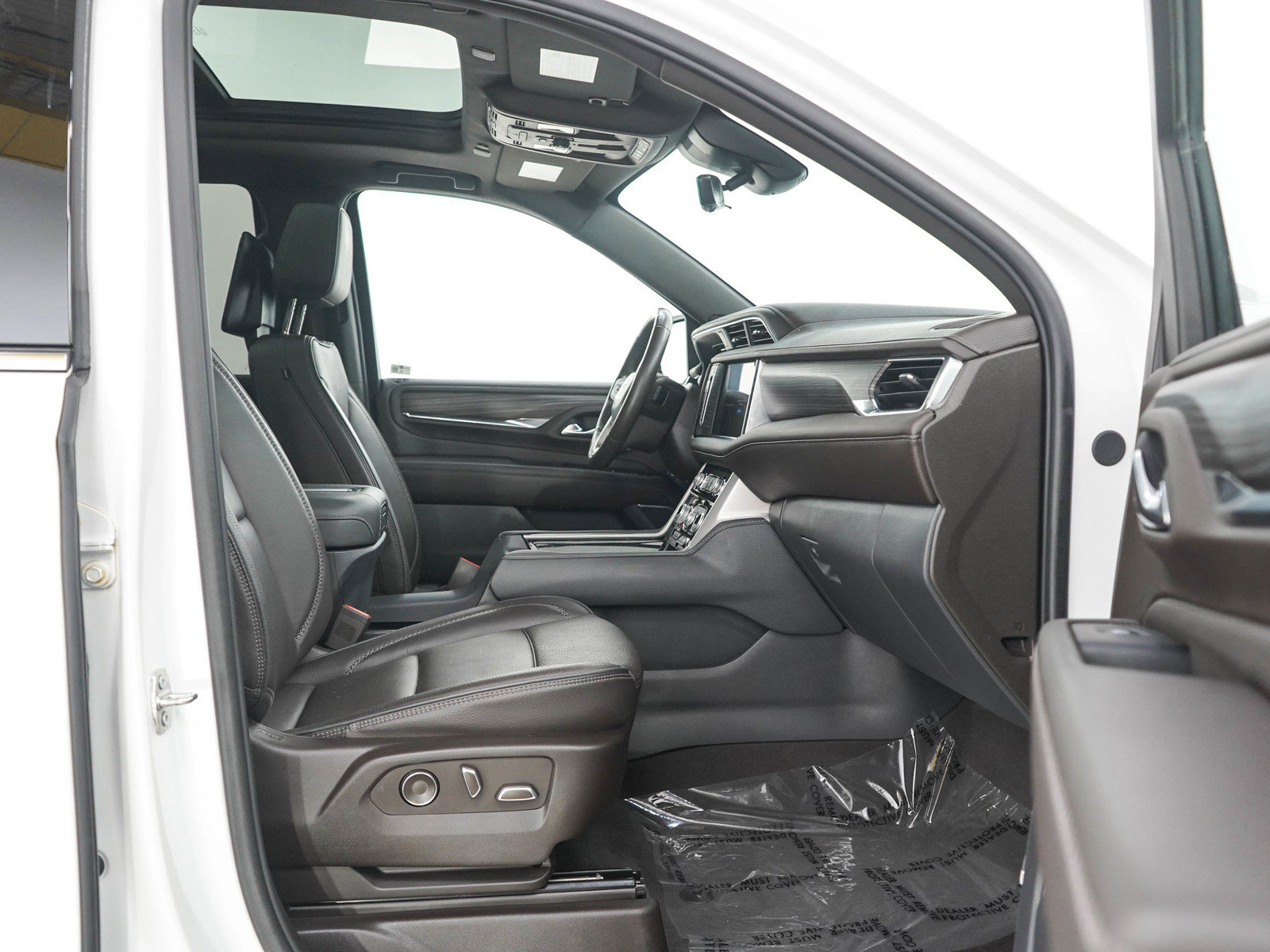 Used 2024 GMC Yukon Denali w/ Denali Reserve Package AWD/4WD image 11