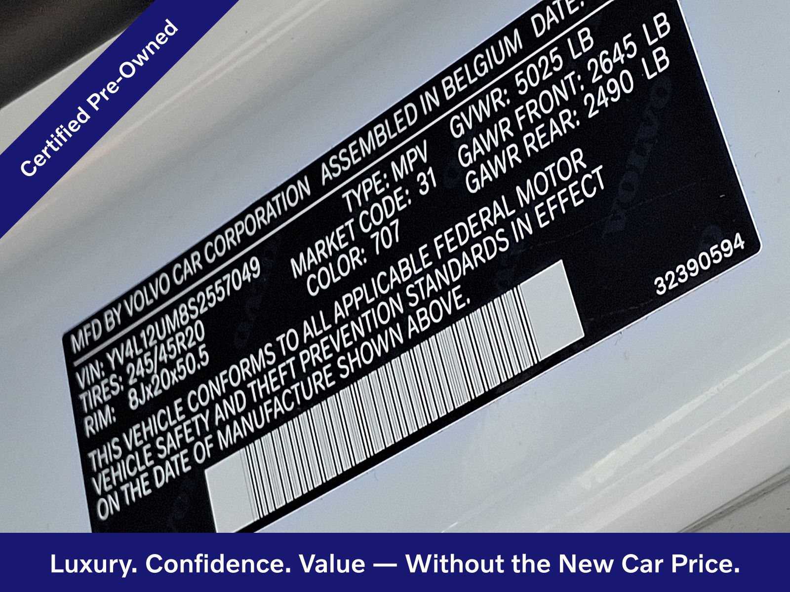 Certified 2025 Volvo XC40 B5 Ultra AWD/4WD image 28