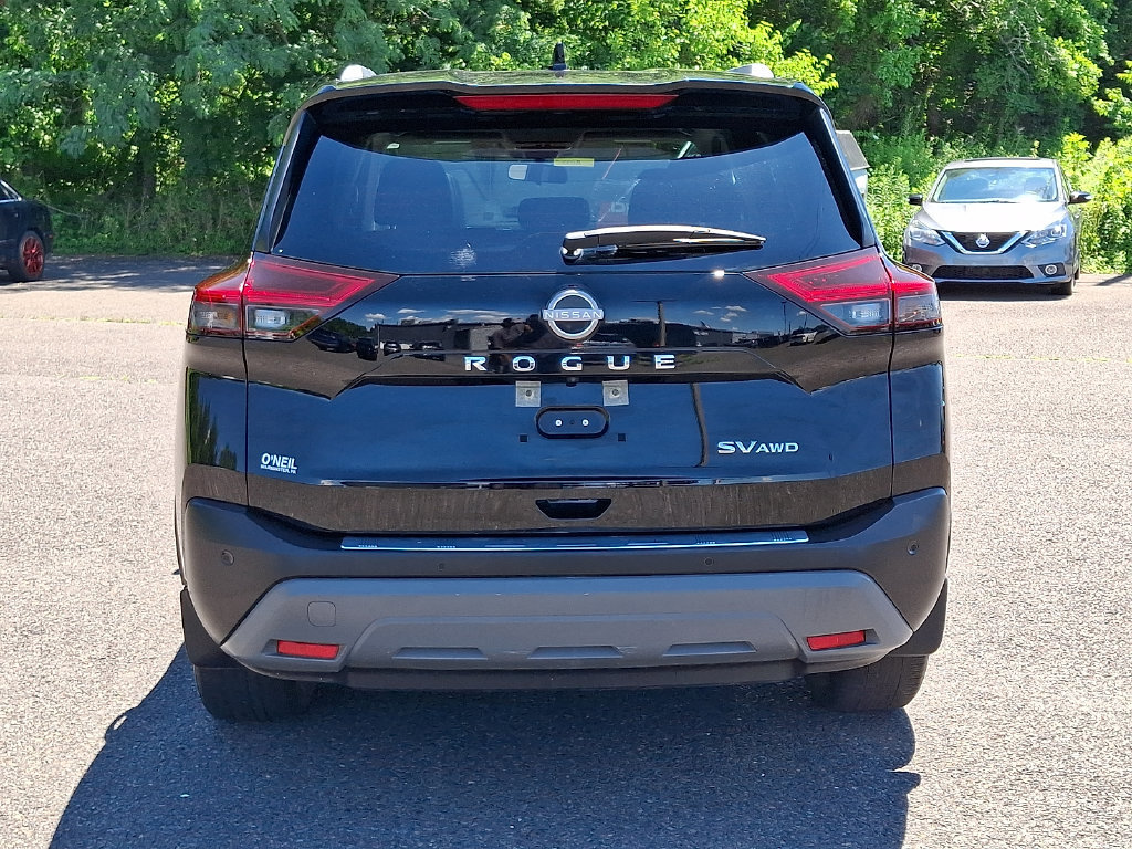 Certified 2023 Nissan Rogue SV w/ SV Premium B Package AWD/4WD image 5
