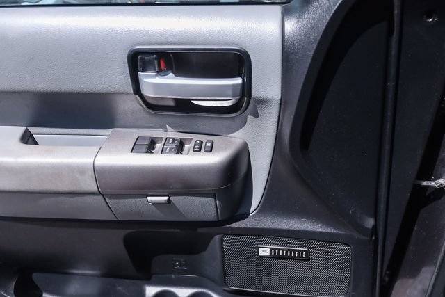 Used 2015 Toyota Sequoia Limited AWD/4WD image 31