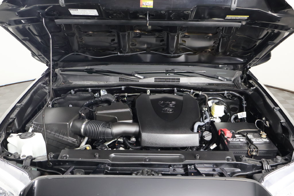Used 2022 Toyota Tacoma SR5 RWD image 15