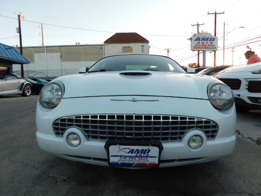 Used 2002 Ford Thunderbird image 2