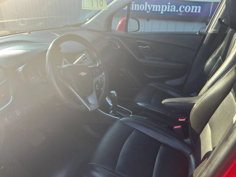 Used 2017 Chevrolet Trax Premier w/ Driver Confidence II Package FWD image 17