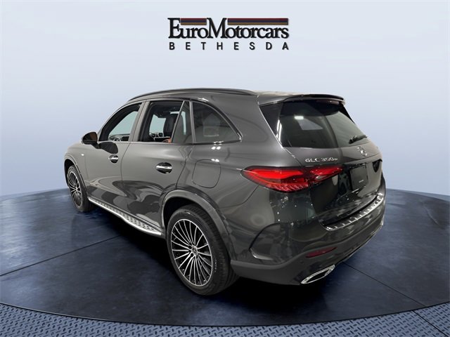 Used 2025 Mercedes-Benz GLC 350e 4MATIC image 3