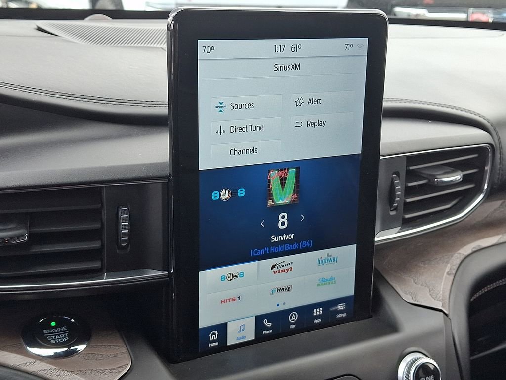 Used 2020 Ford Explorer Platinum w/ Premium Technology Package image 16