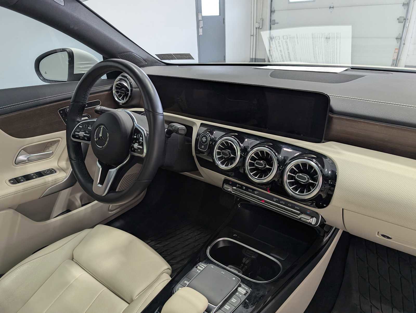 Certified 2023 Mercedes-Benz CLA 250 4MATIC image 39