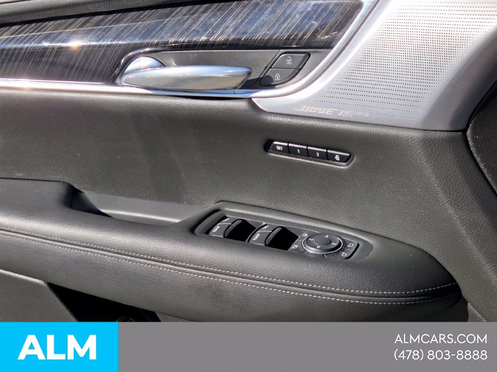 Used 2022 Cadillac XT6 Premium Luxury FWD image 34