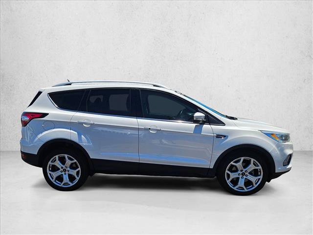 Used 2017 Ford Escape Titanium FWD image 4