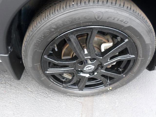 Used 2024 Nissan Kicks SR w/ SR Premium Package FWD image 36