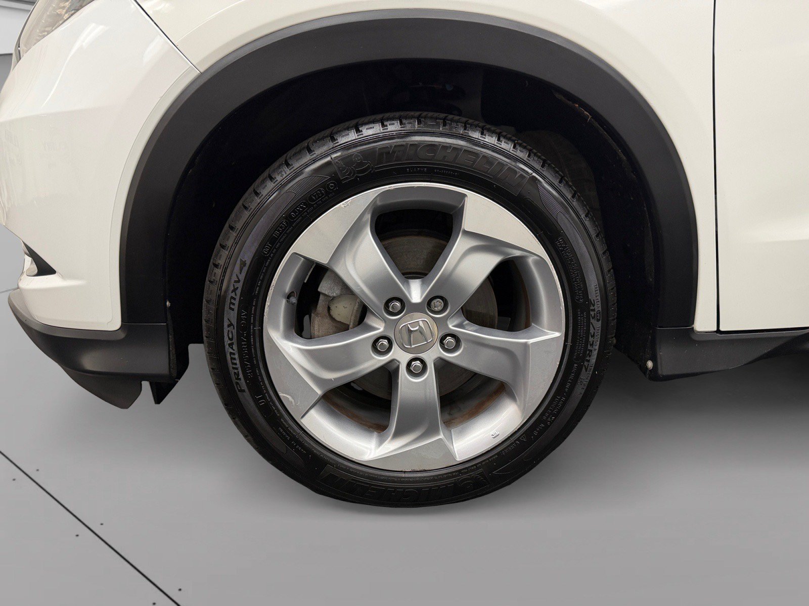 Used 2017 Honda HR-V LX image 14