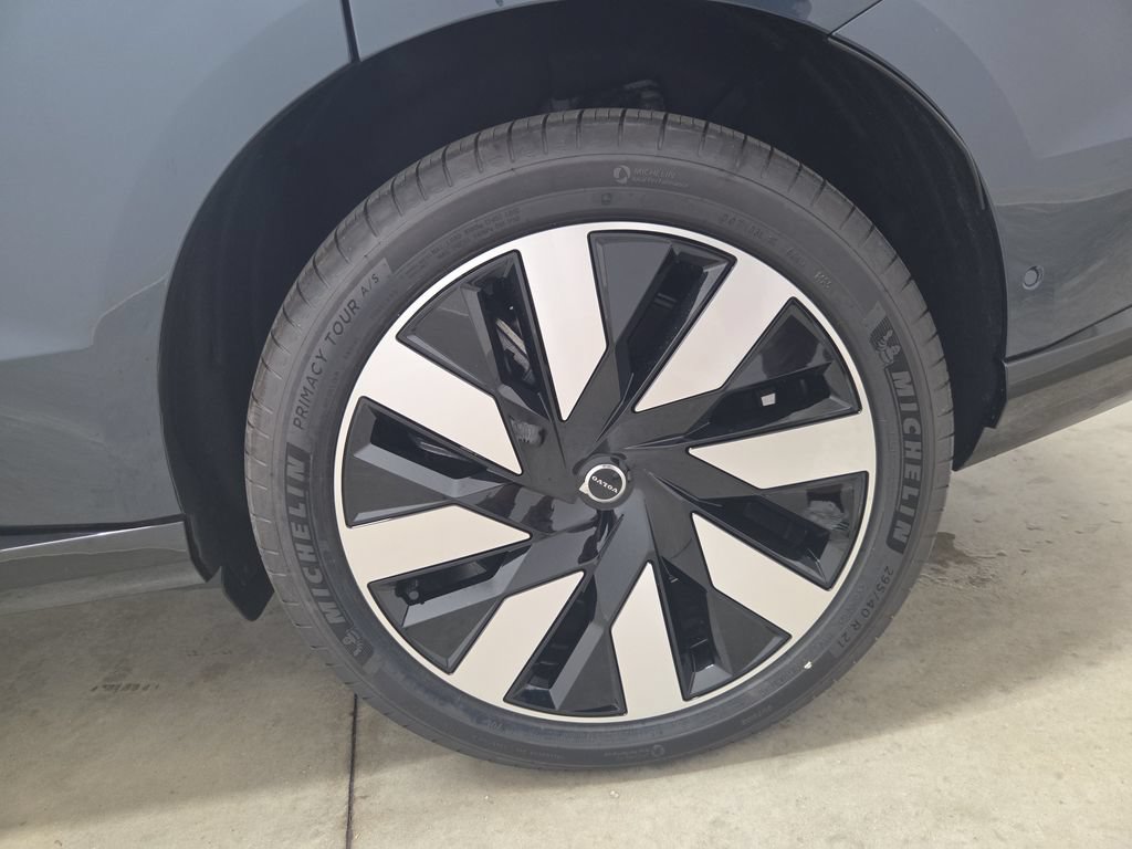 New 2026 Volvo EX90 Ultra AWD/4WD image 10