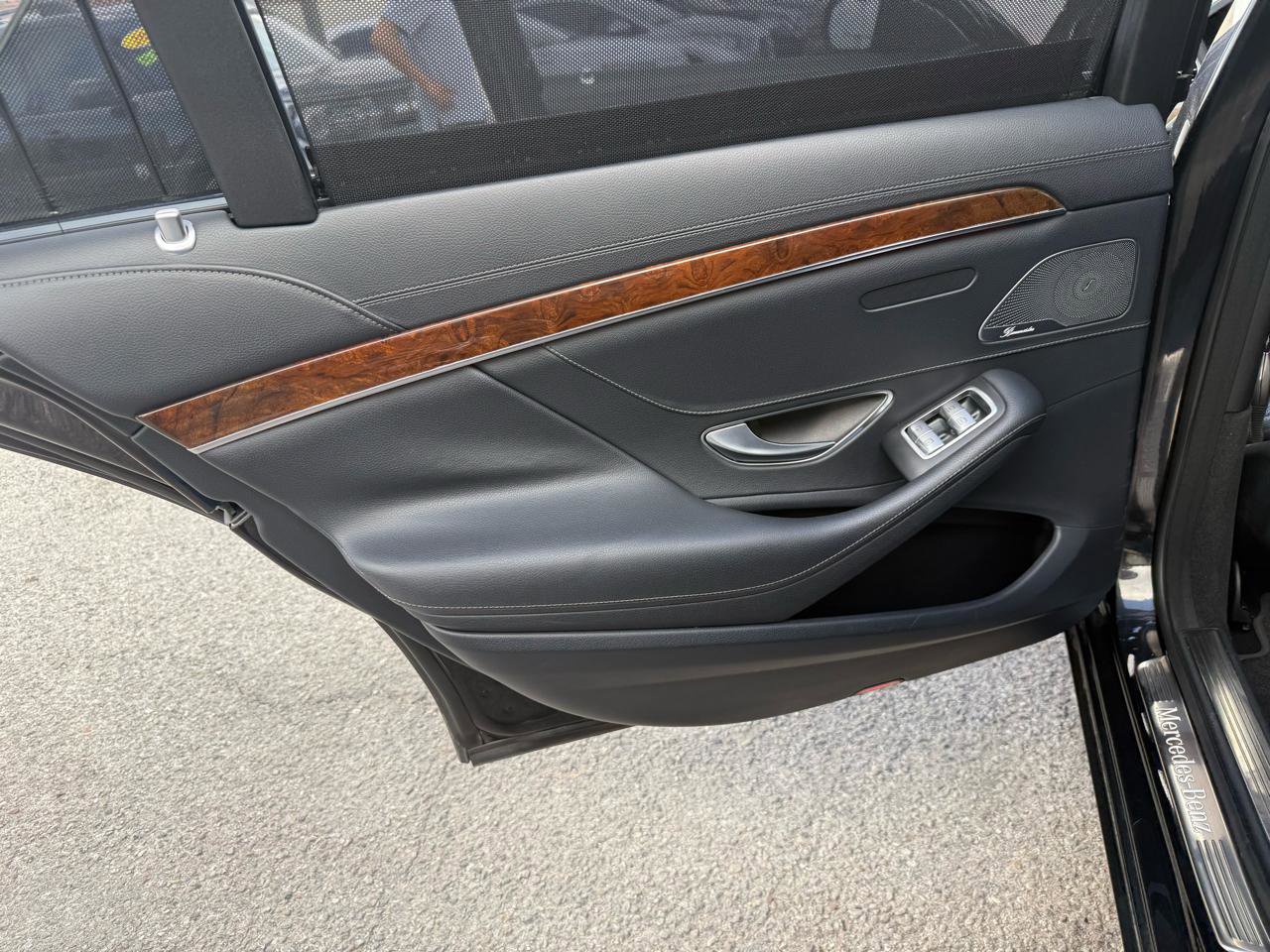 Used 2015 Mercedes-Benz S 550 Sedan image 13