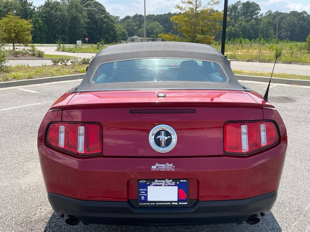 Used 2011 Ford Mustang Premium w/ 202A Rapid Spec Order Code RWD image 14
