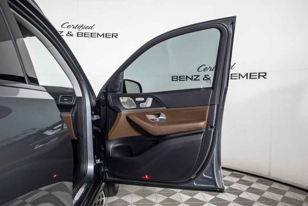Used 2024 Mercedes-Benz GLS 450 4MATIC image 22