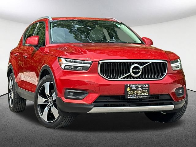 Used 2021 Volvo XC40 T5 Momentum w/ Premium Package AWD/4WD video 2