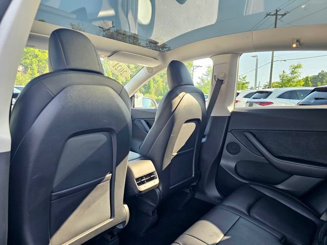 Used 2021 Tesla Model Y Long Range AWD/4WD image 27