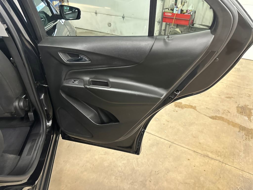 Used 2019 Chevrolet Equinox LT image 33