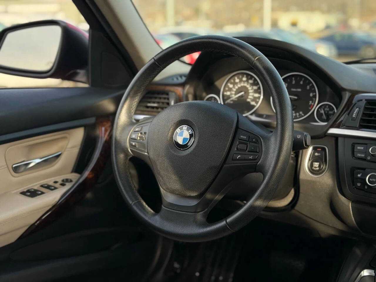 Used 2015 BMW 320i xDrive Sedan image 17