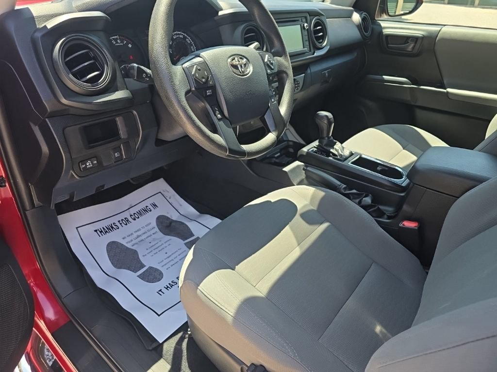 Certified 2019 Toyota Tacoma SR w/ SR Convenience Package AWD/4WD image 11