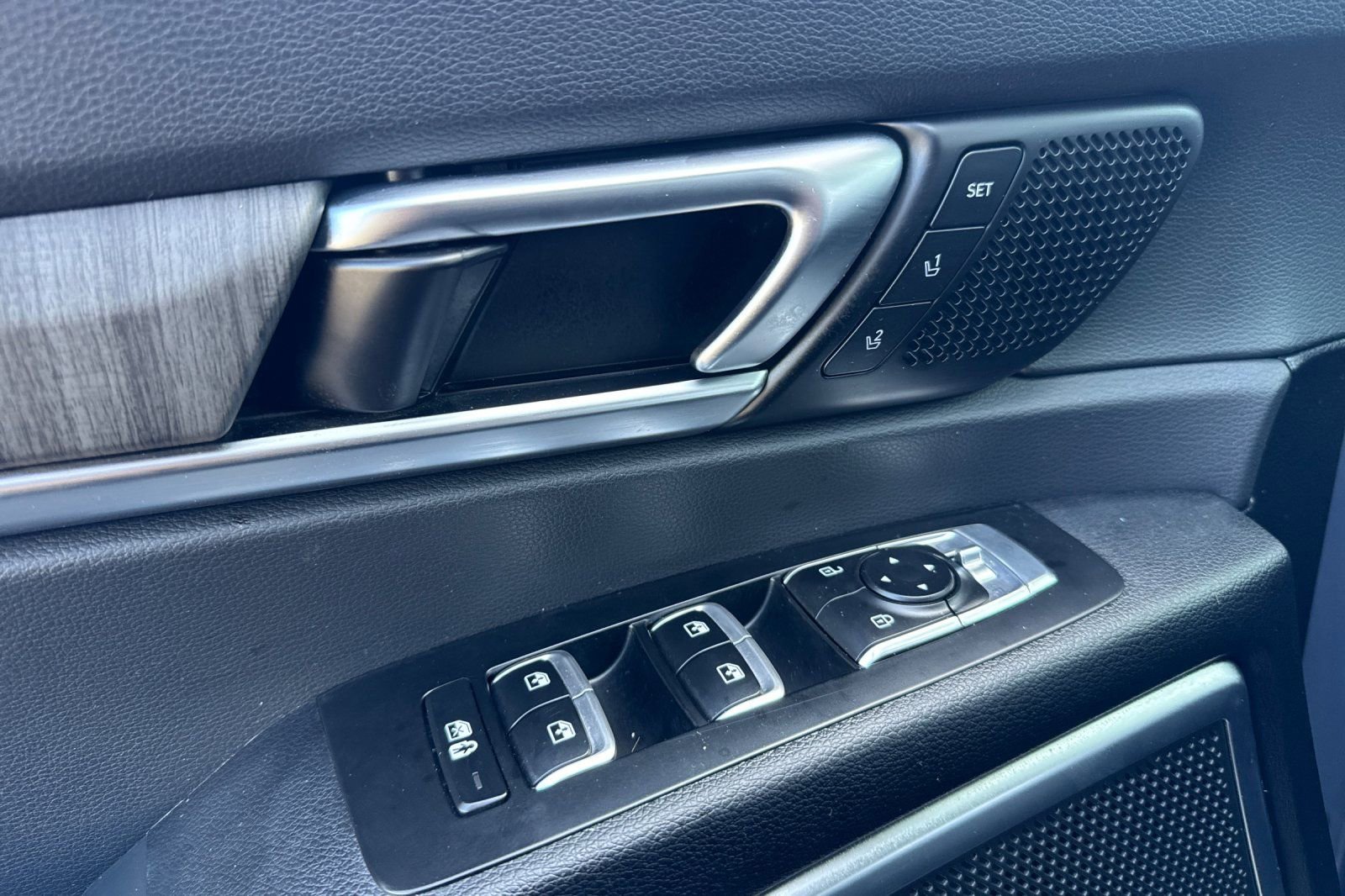 Used 2023 Kia Telluride SX image 10
