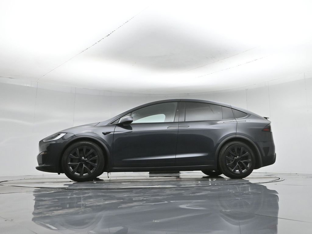 Used 2024 Tesla Model X image 47