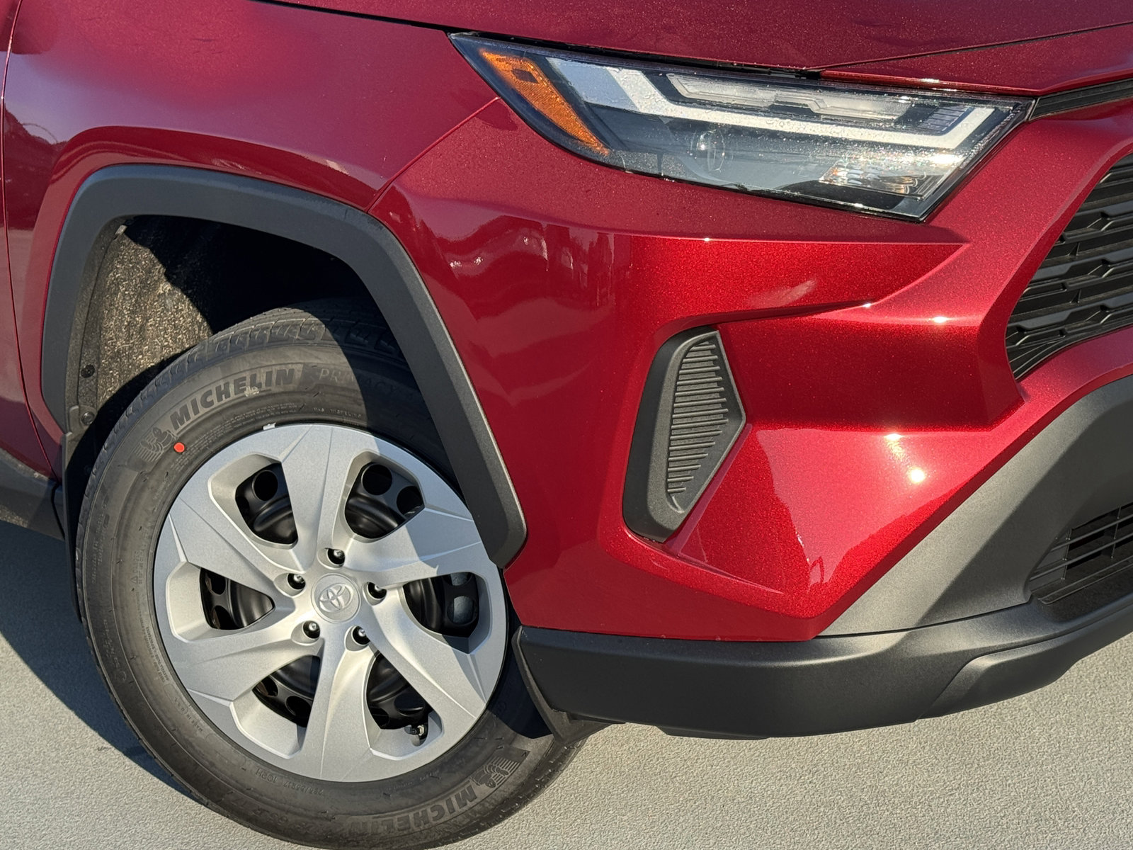 New 2025 Toyota RAV4 LE image 10