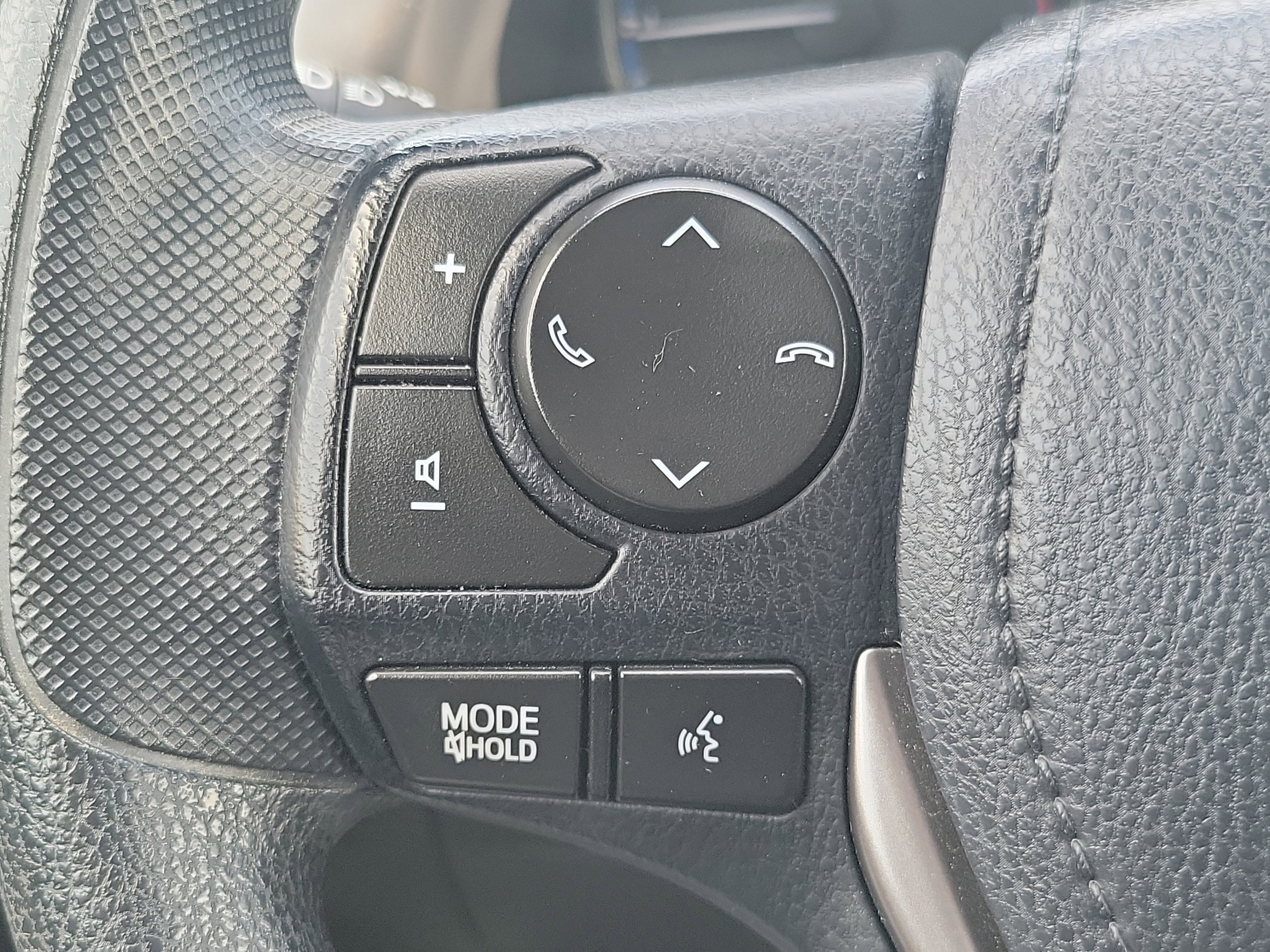 Certified 2018 Toyota RAV4 LE w/ All Weather Liner Package AWD/4WD image 23