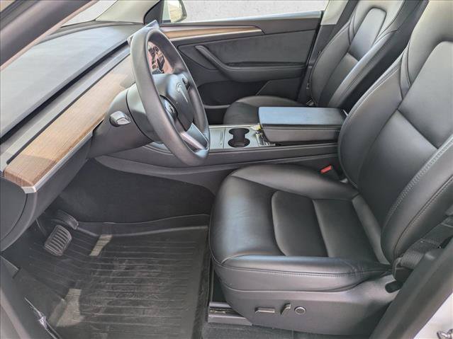 Used 2024 Tesla Model Y Long Range AWD/4WD image 15