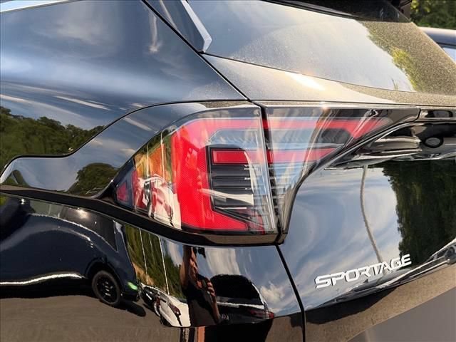 New 2026 Kia Sportage LX AWD/4WD image 12