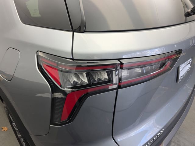 Used 2025 Chevrolet Equinox LT image 18