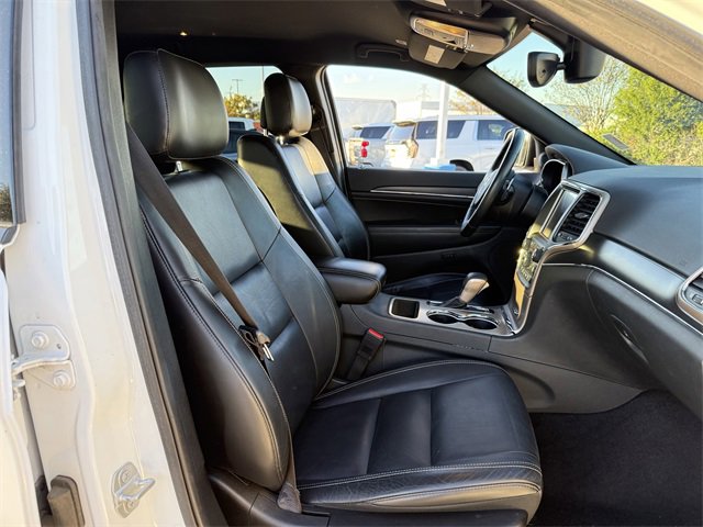 Used 2017 Jeep Grand Cherokee Limited image 26