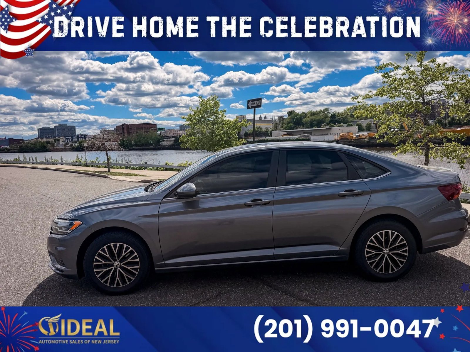 Used 2019 Volkswagen Jetta SE w/ Cold Weather Package FWD image 4